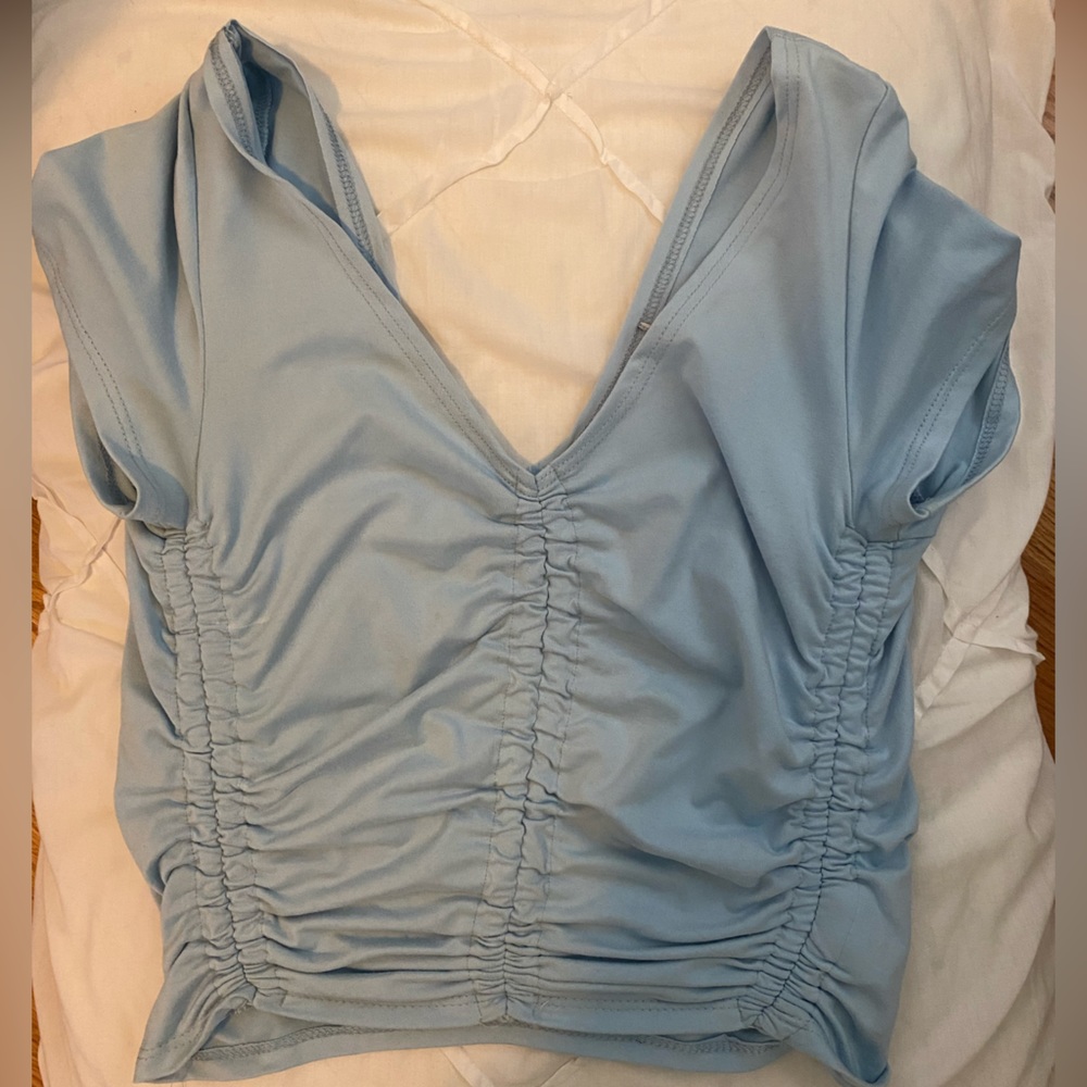 Blue rouched urban top